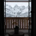 Triangel Boutique Hotel 4*