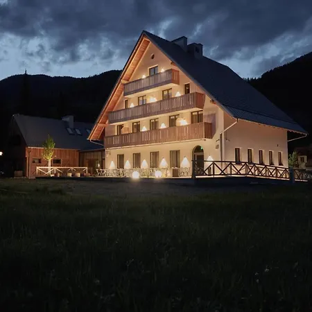 Hotel Triangel Boutique 4*