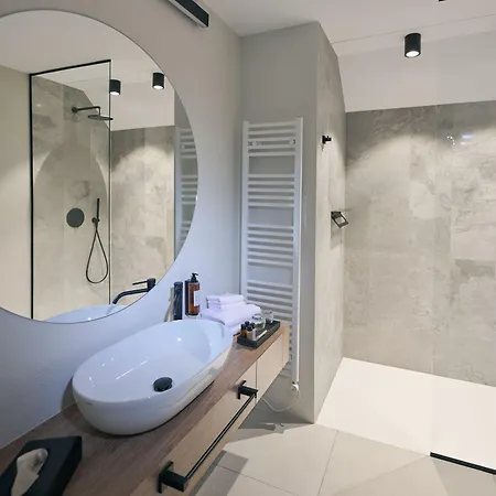 Triangel Boutique 4*