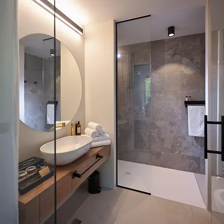 Hotel Triangel Boutique 4*