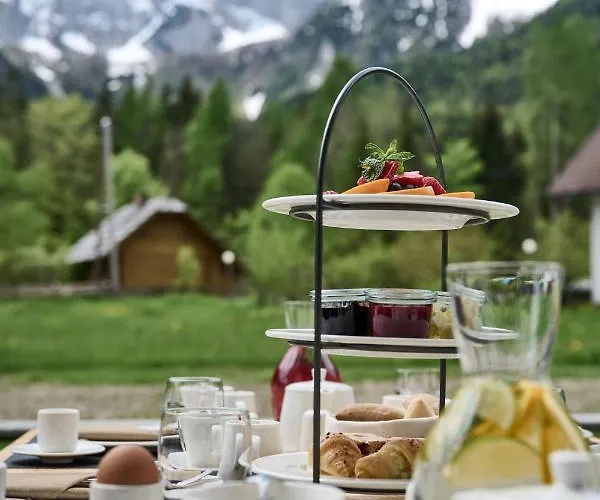 Triangel Boutique 4*